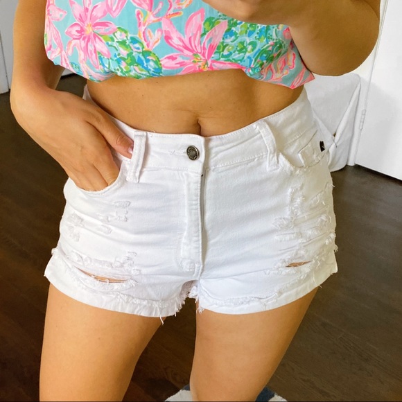 🐚 KANCAN WHITE DISTRESSED HIGH WAIST JEAN SHORTS! - Picture 4 of 14